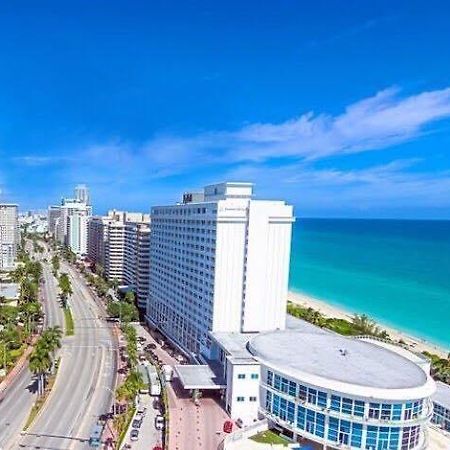 מיאמי ביץ' Ocean Front Studio Units מראה חיצוני תמונה
