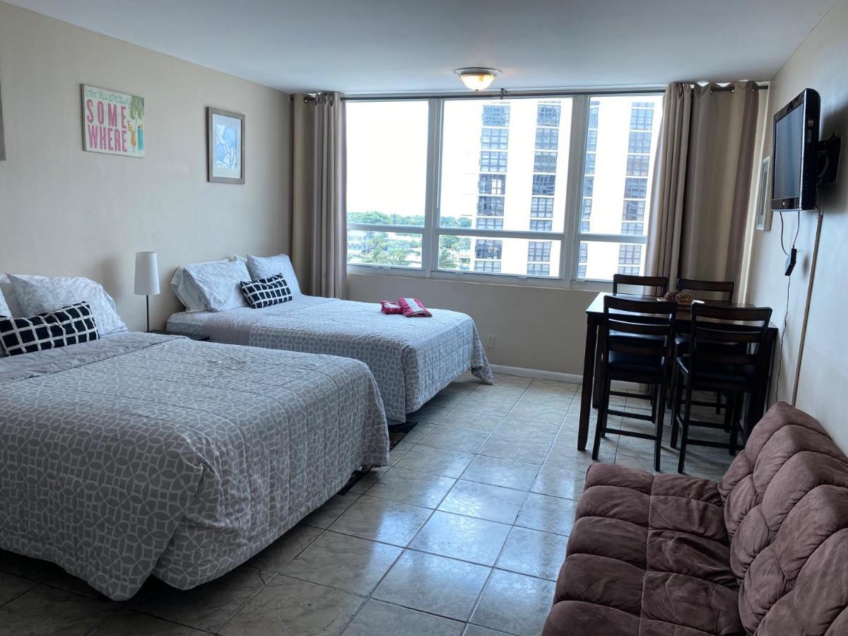 מיאמי ביץ' Ocean Front Studio Units מראה חיצוני תמונה