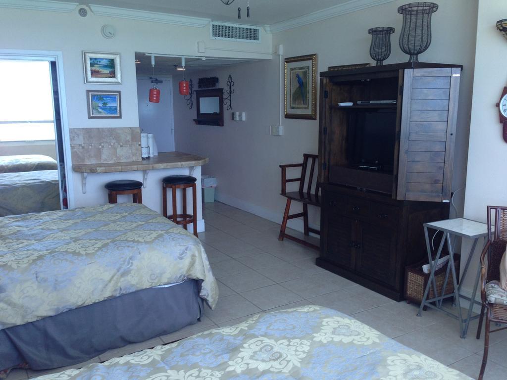 מיאמי ביץ' Ocean Front Studio Units מראה חיצוני תמונה