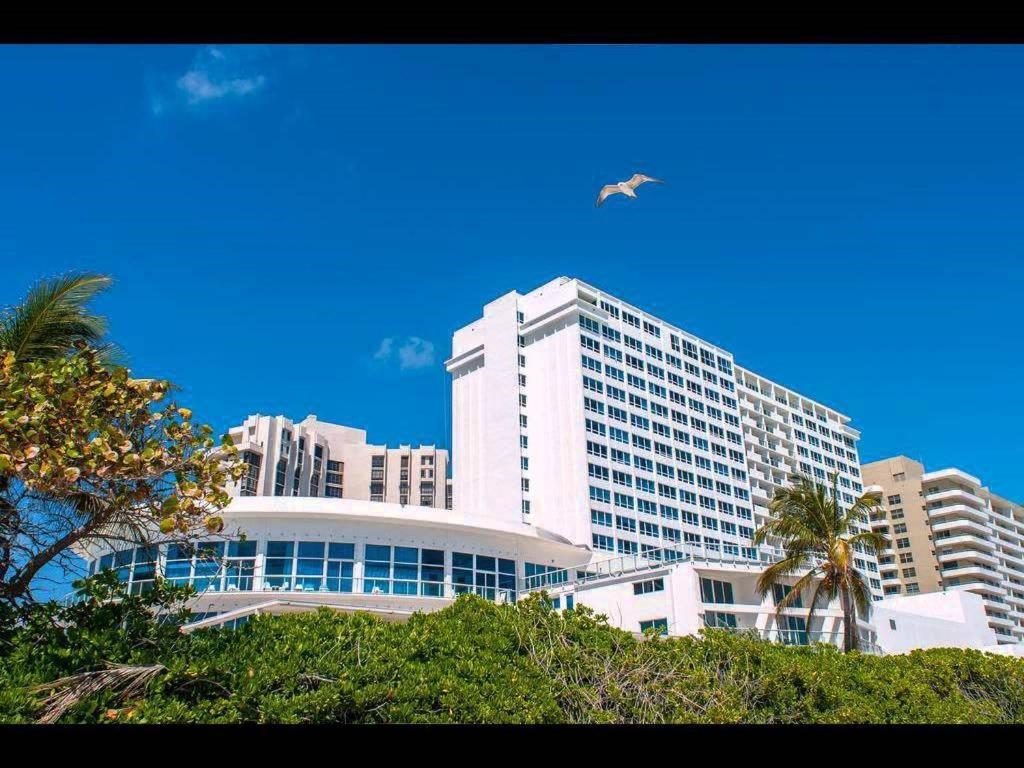 מיאמי ביץ' Ocean Front Studio Units מראה חיצוני תמונה